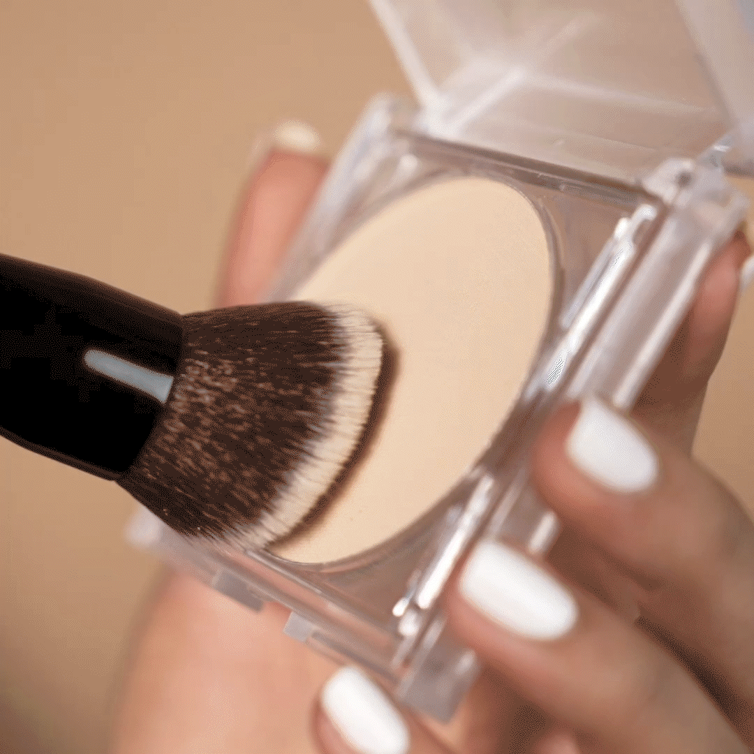 FREE Makeup Brush with Compact Setting Powder (Special Offer)