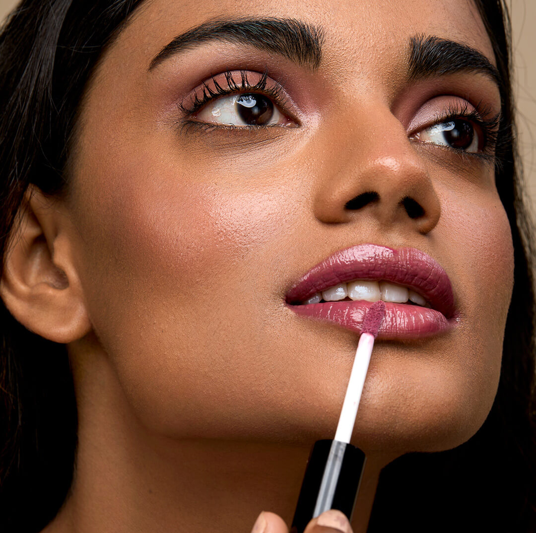 FREE Lip Oil Gloss Mini with Smoked Kohl Pencil